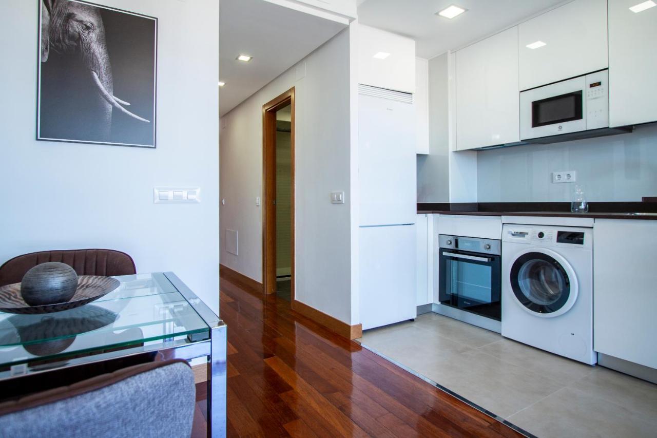 Apartamentos Castilla Luz Business Madrid Ngoại thất bức ảnh
