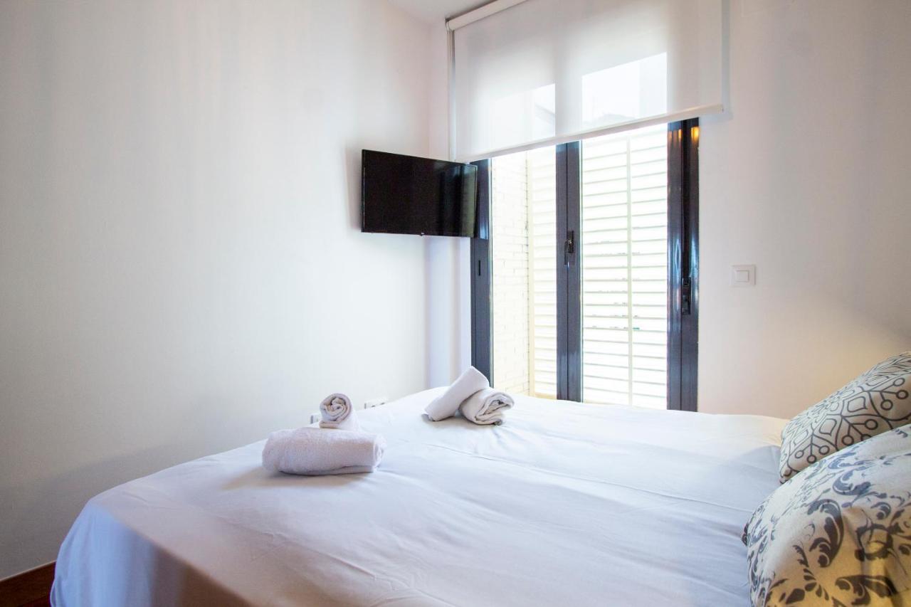 Apartamentos Castilla Luz Business Madrid Ngoại thất bức ảnh