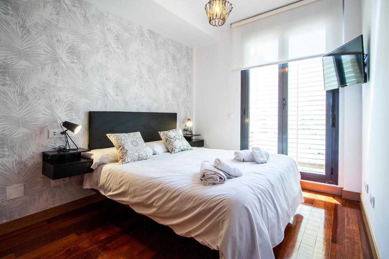 Apartamentos Castilla Luz Business Madrid Ngoại thất bức ảnh