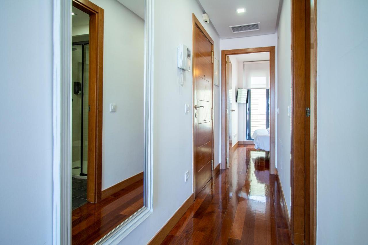 Apartamentos Castilla Luz Business Madrid Ngoại thất bức ảnh