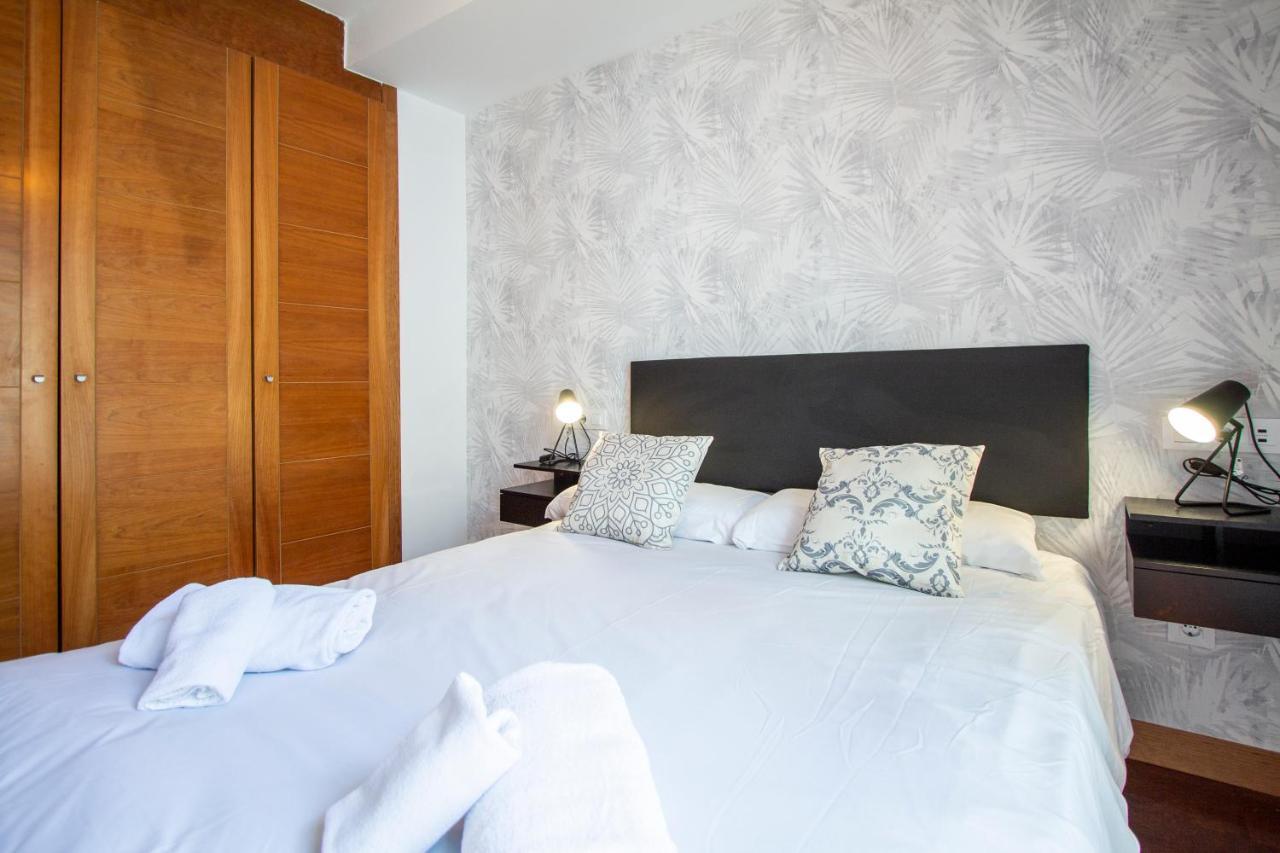 Apartamentos Castilla Luz Business Madrid Ngoại thất bức ảnh